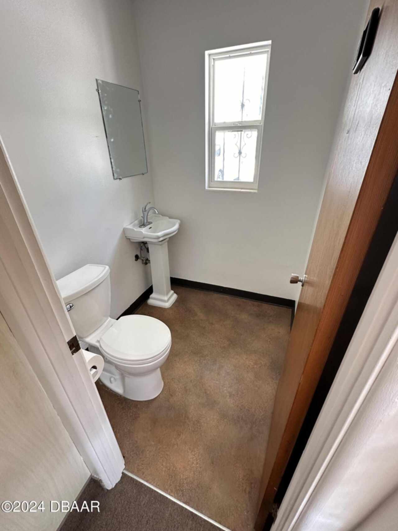 Listing Photo 10