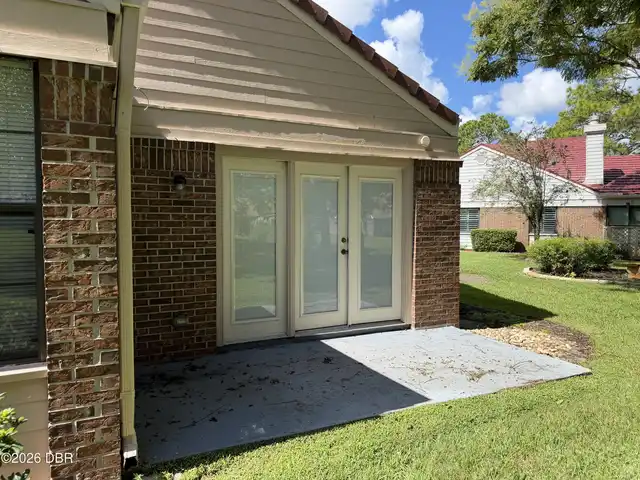 Listing Photo 11