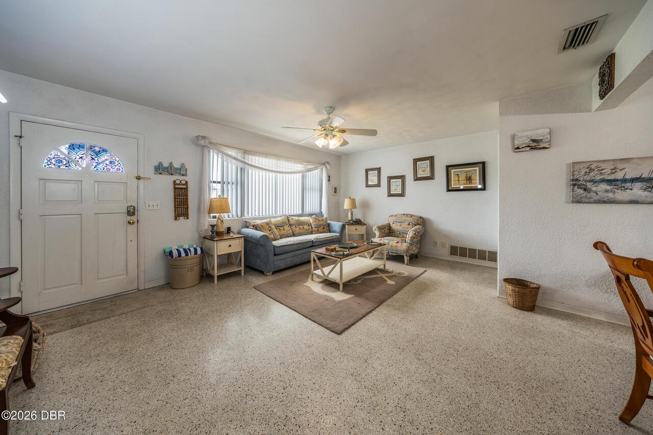 Listing Photo 17
