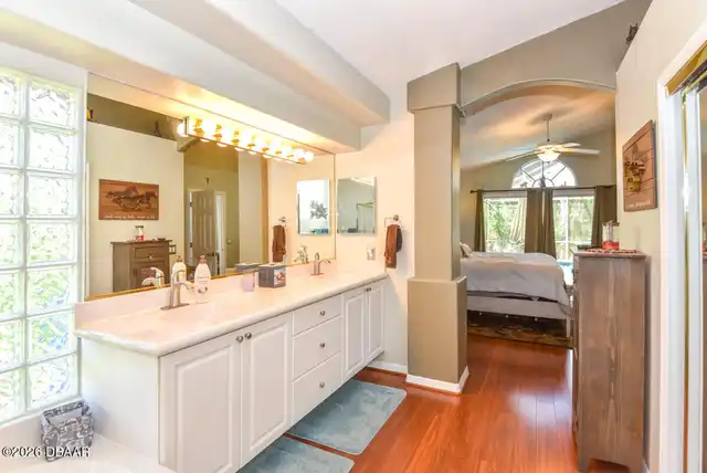 Listing Photo 18