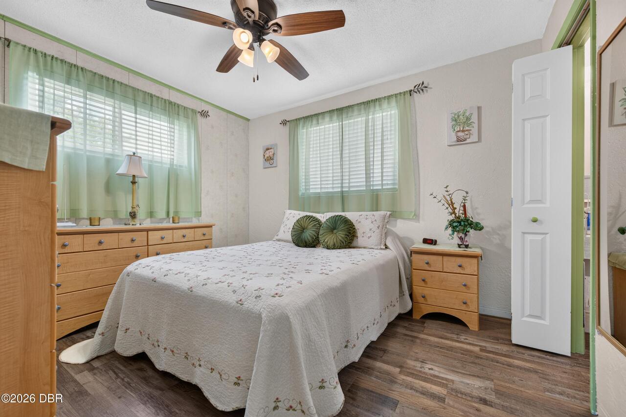 Listing Photo 12