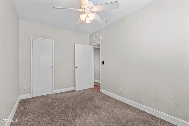 Listing Photo 14