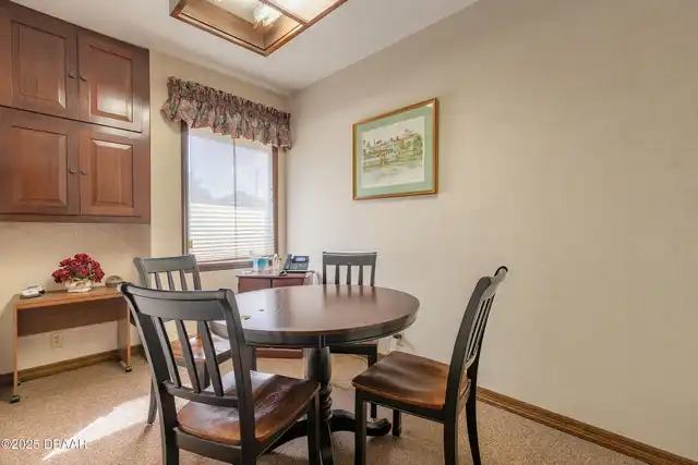 Listing Photo 10