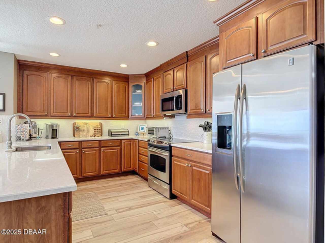 Listing Photo 9