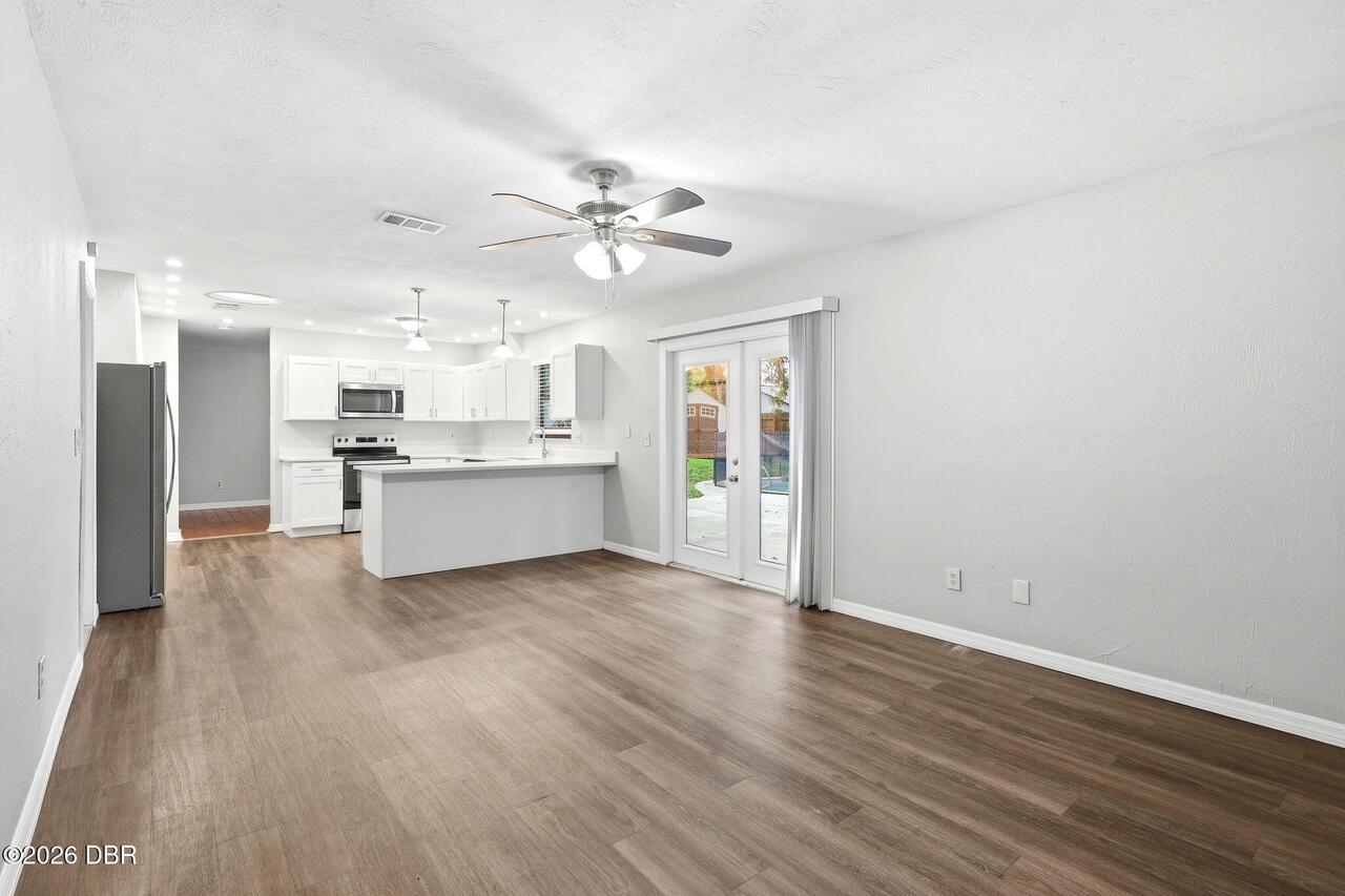 Listing Photo 18
