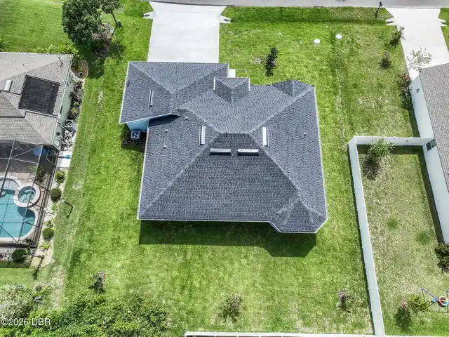 Listing Photo 8