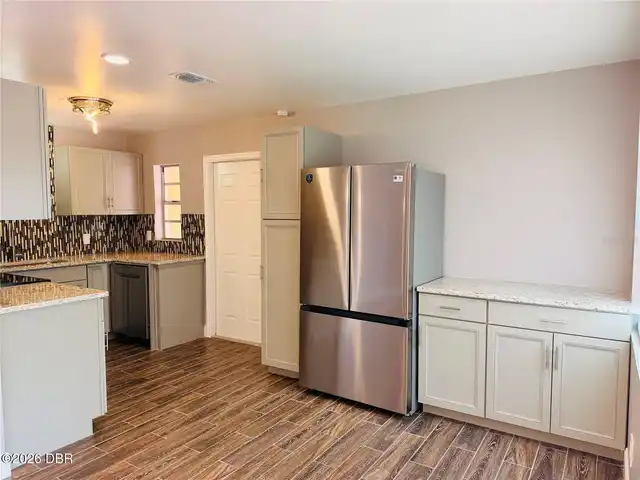 Listing Photo 15