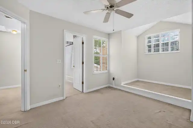 Listing Photo 32