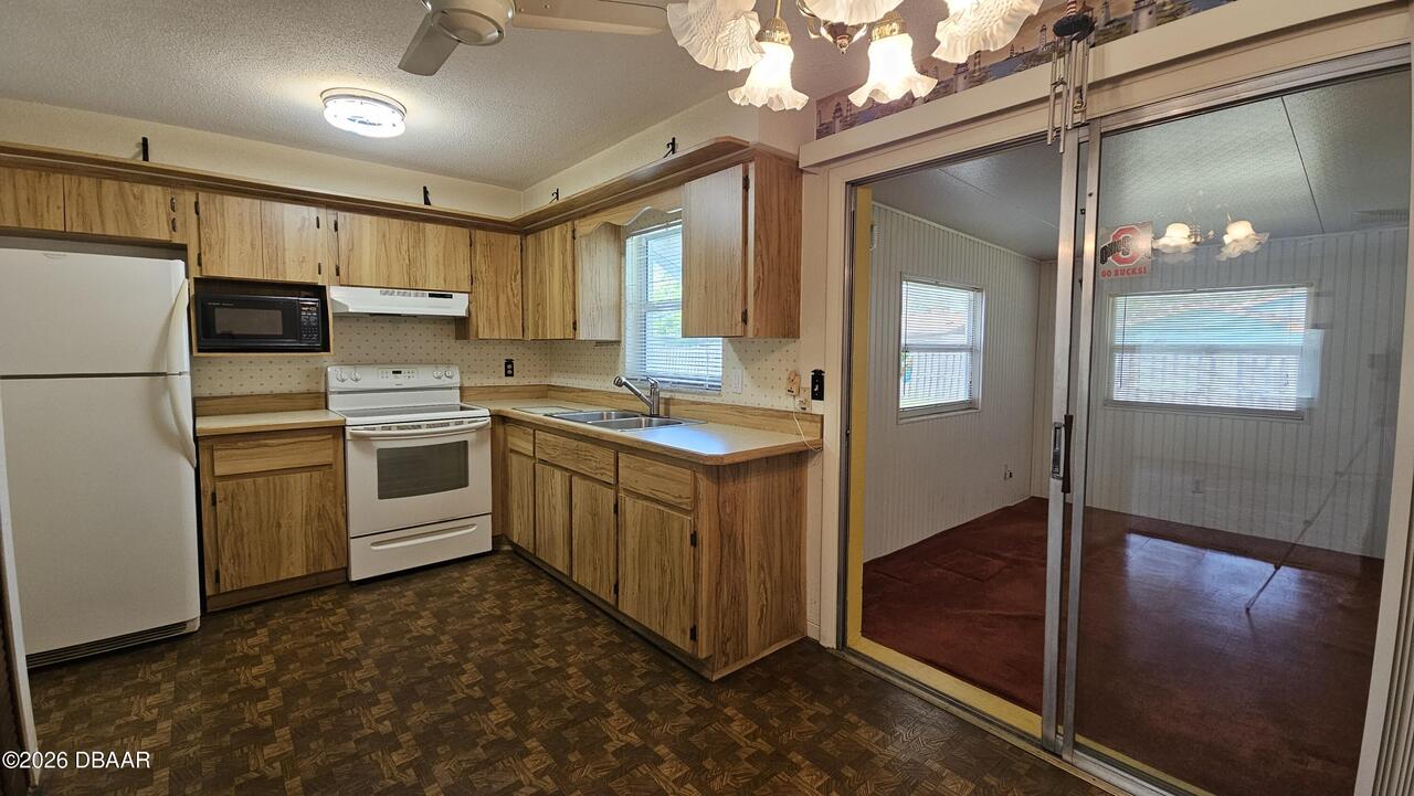 Listing Photo 5