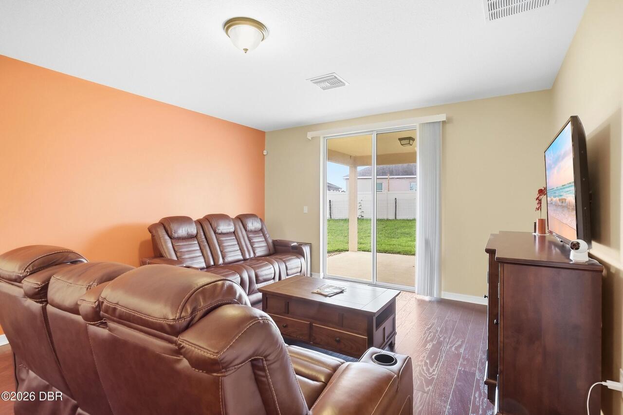 Listing Photo 15