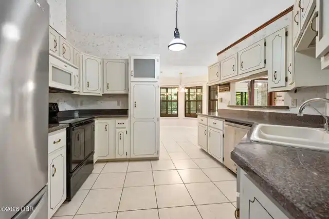 Listing Photo 32