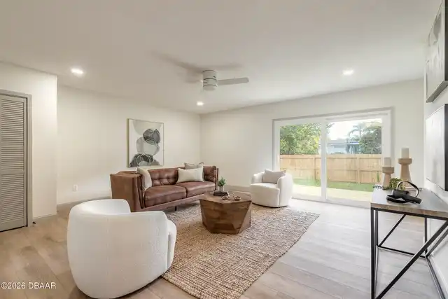 Listing Photo 17