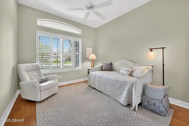 Listing Photo 19