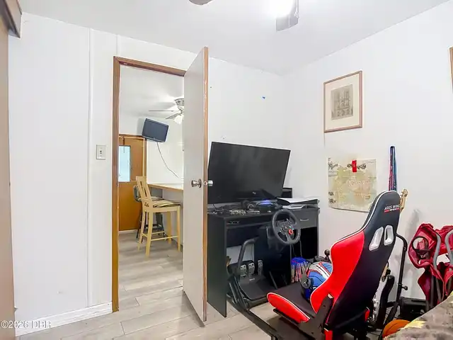 Listing Photo 22
