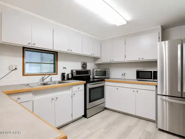 Listing Photo 15