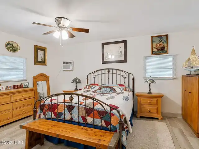 Listing Photo 17