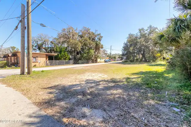 Listing Photo 15