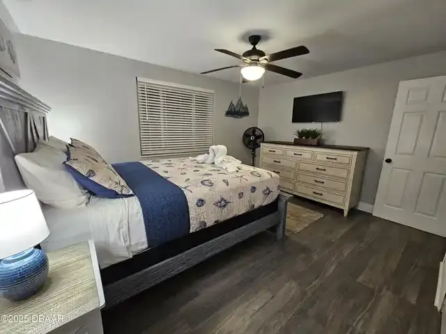 Listing Photo 17