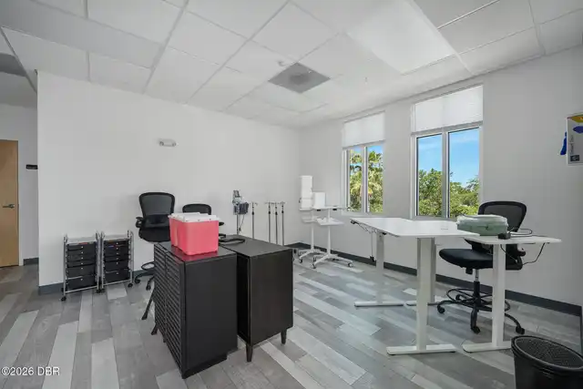 Listing Photo 15