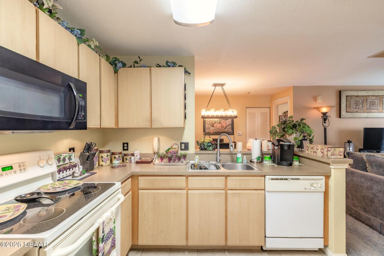 Listing Photo 10