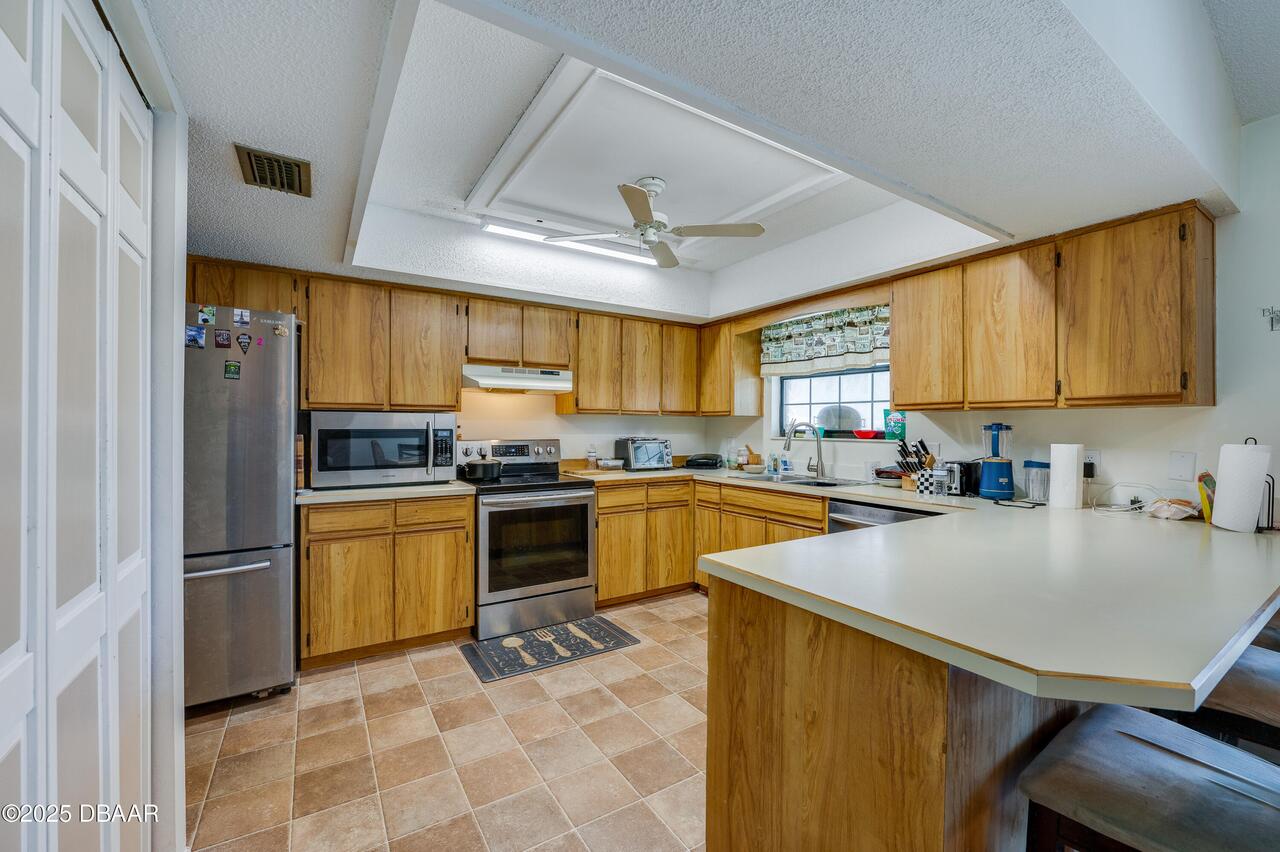 Listing Photo 12