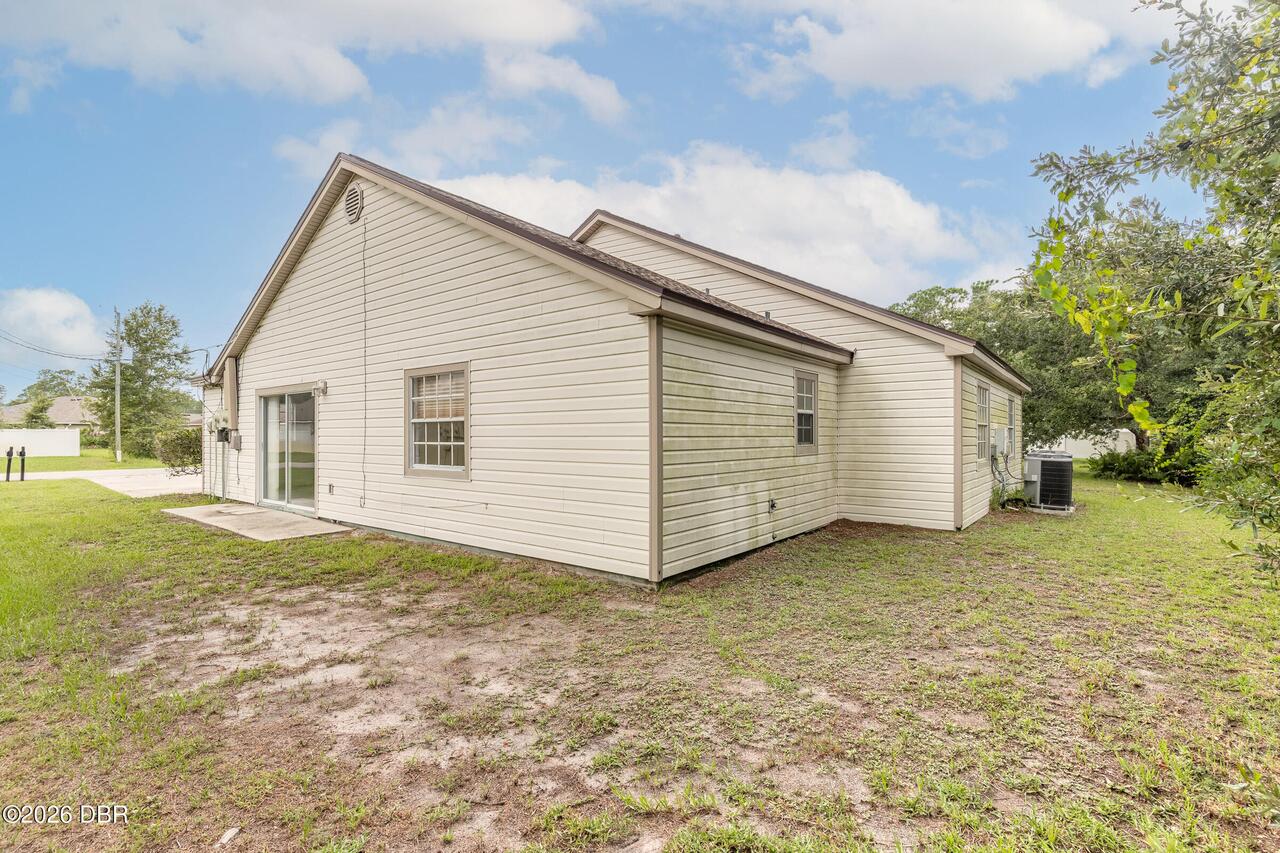 Listing Photo 9