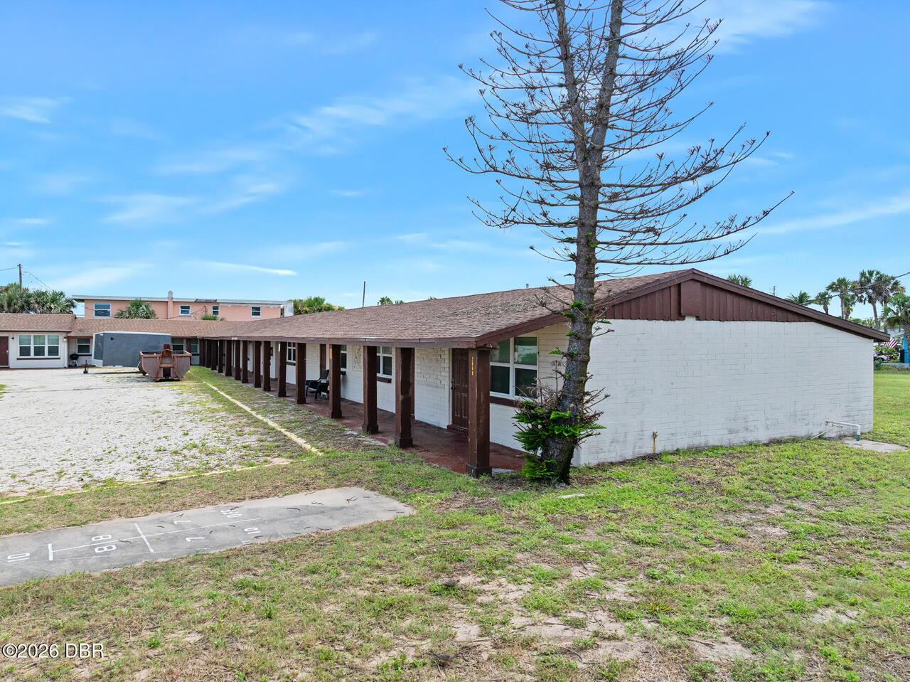 Listing Photo 8