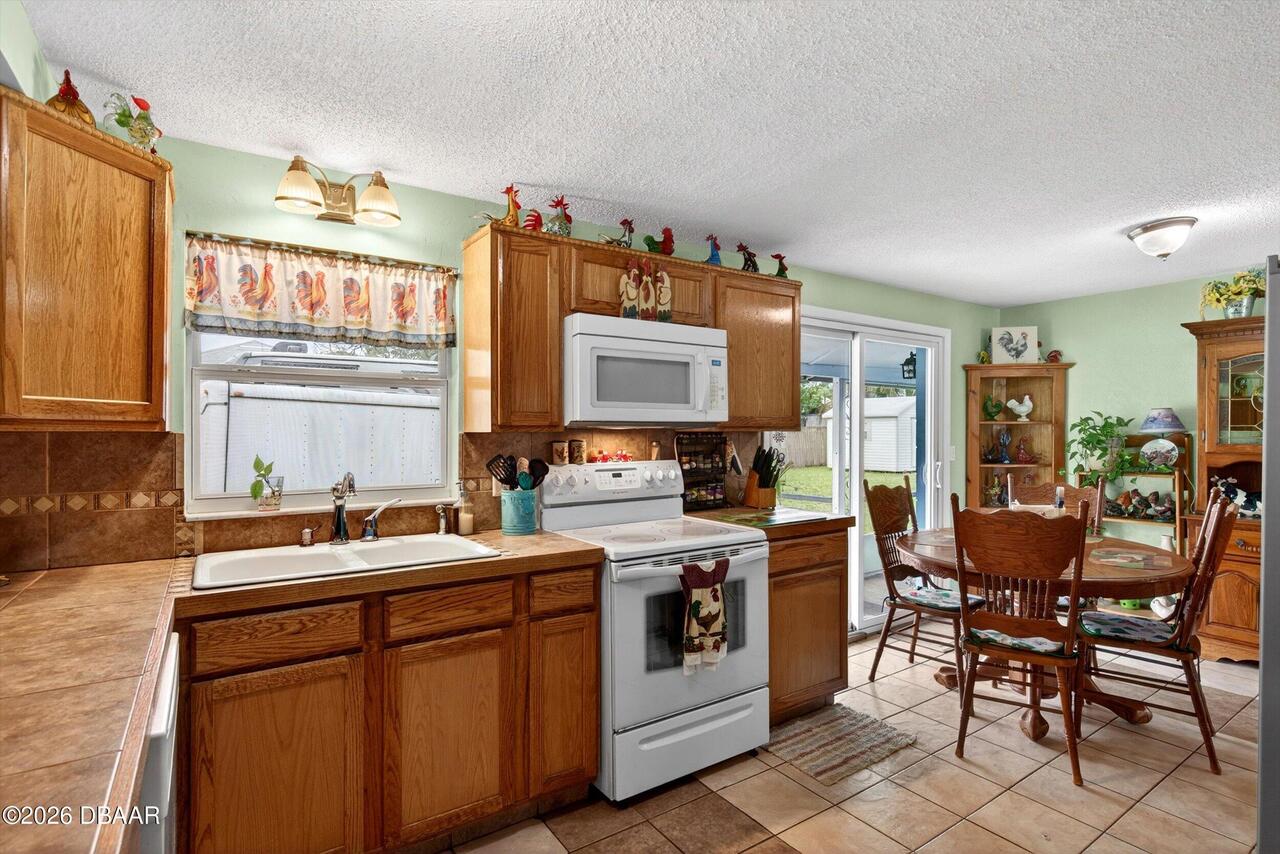 Listing Photo 11