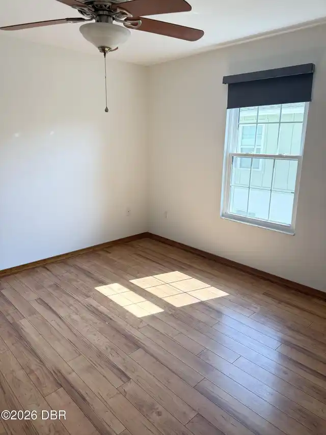 Listing Photo 10