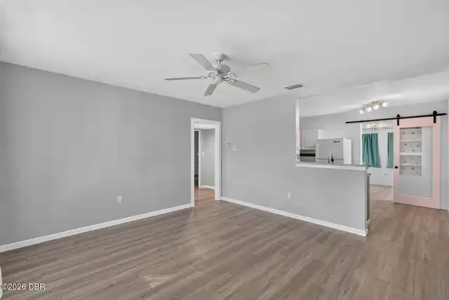 Listing Photo 7