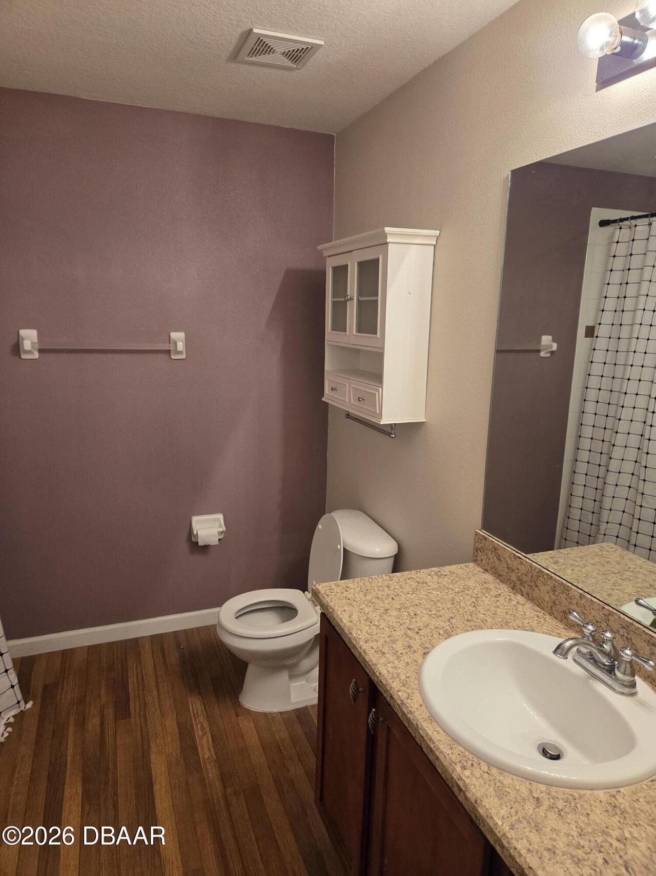 Listing Photo 8