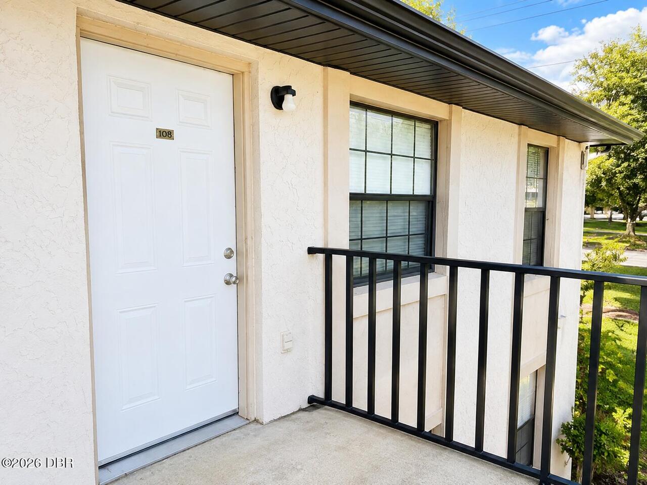 Listing Photo 11