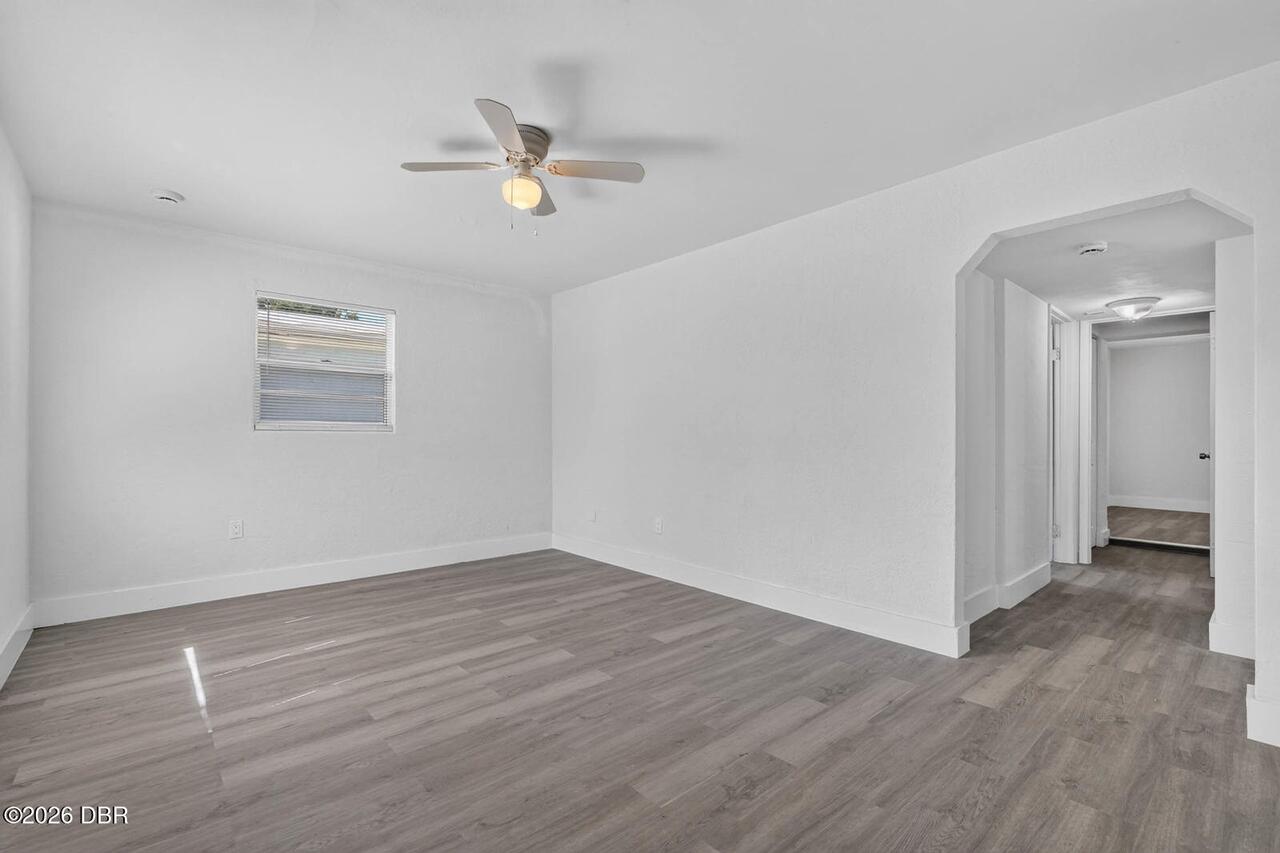 Listing Photo 7