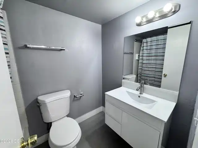 Listing Photo 12