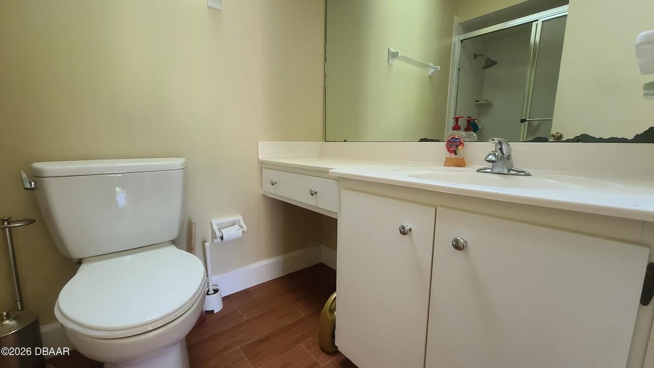 Listing Photo 12