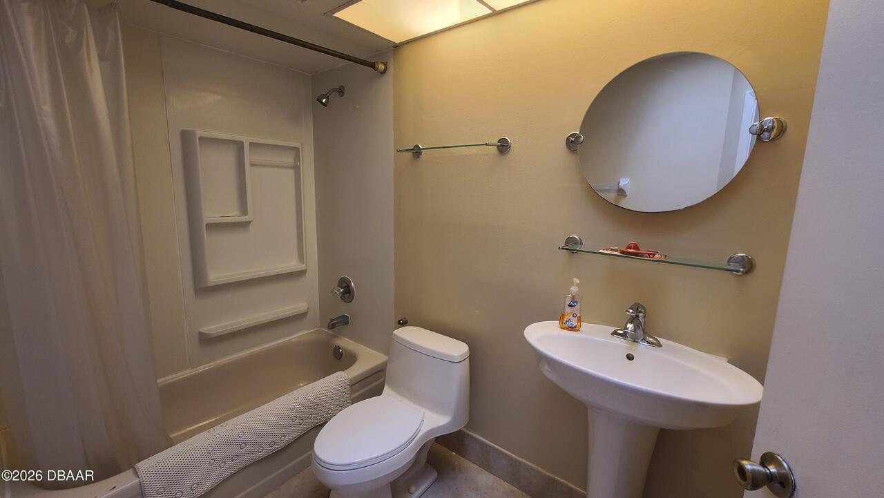 Listing Photo 14