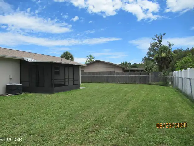 Listing Photo 17