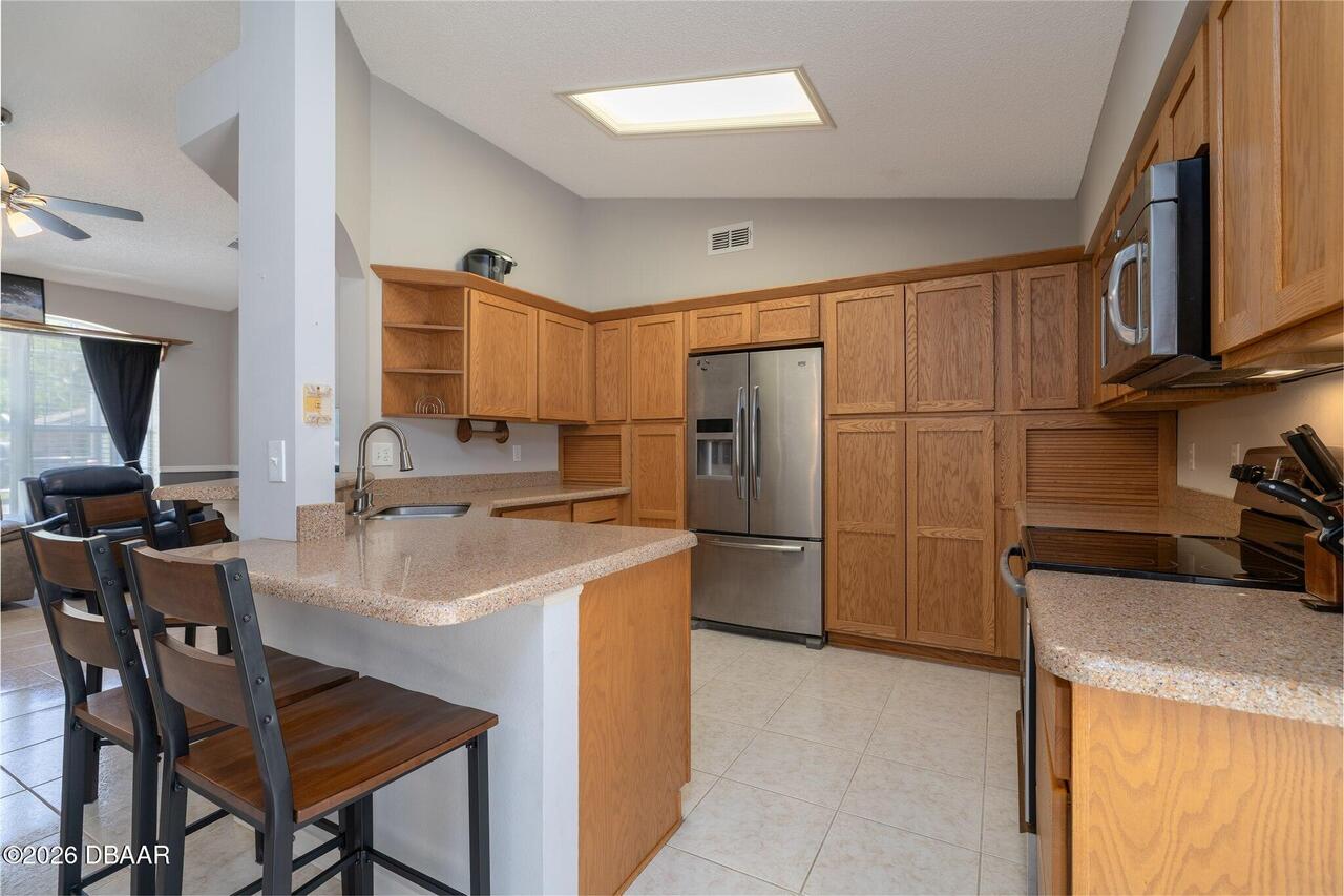Listing Photo 10
