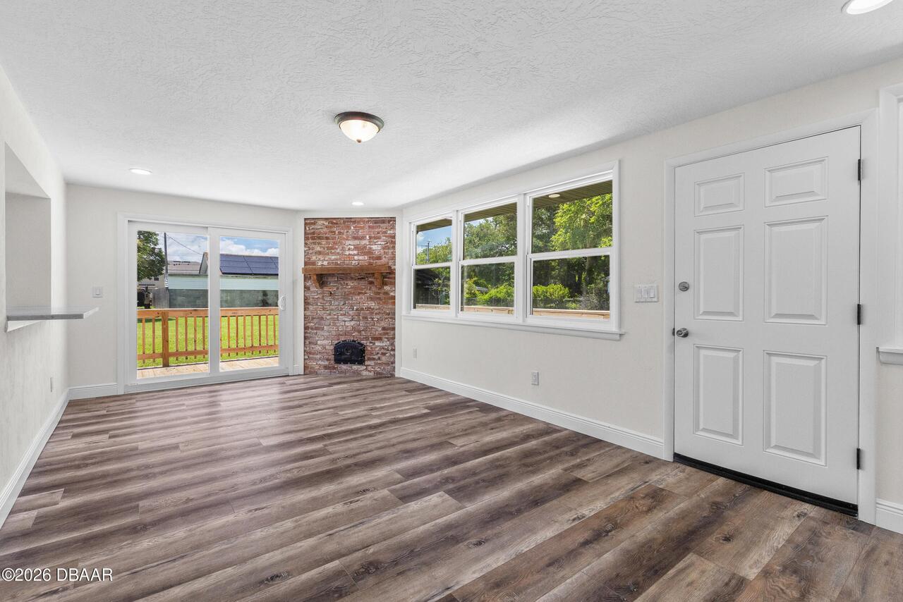 Listing Photo 18