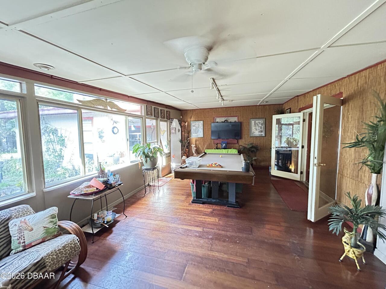 Listing Photo 12