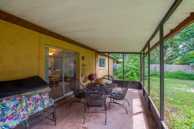 Listing Photo 12