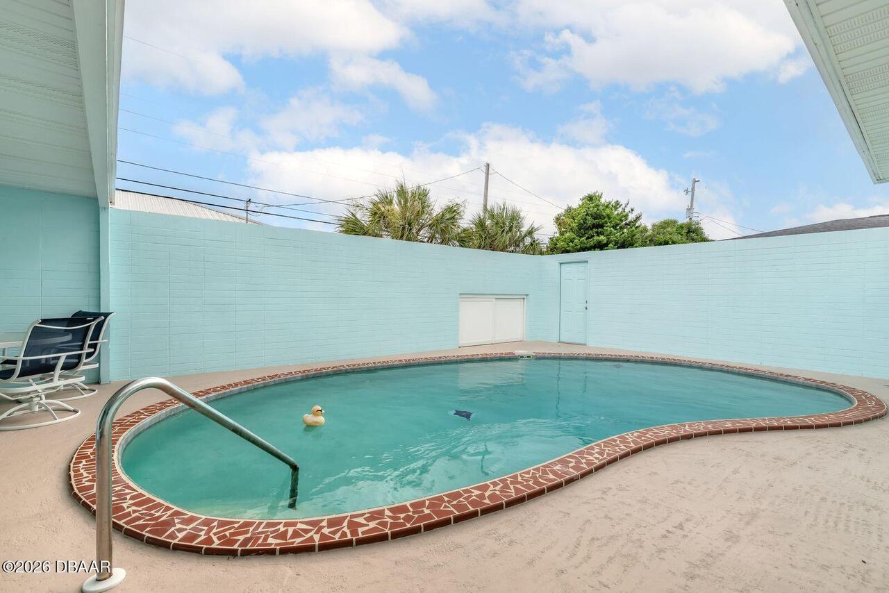Listing Photo 6