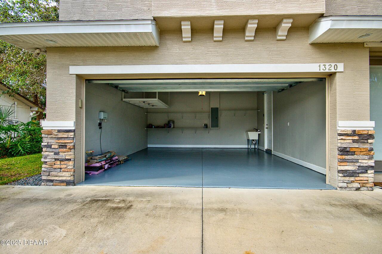 Listing Photo 8