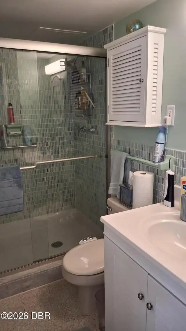 Listing Photo 12