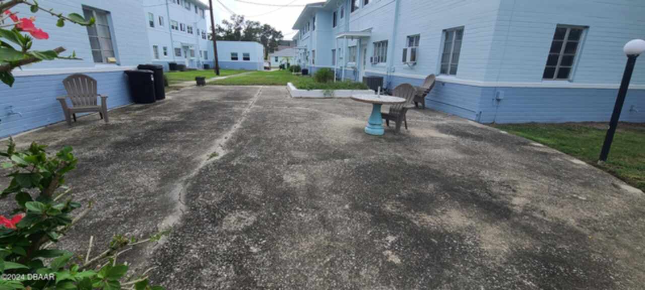 Listing Photo 9