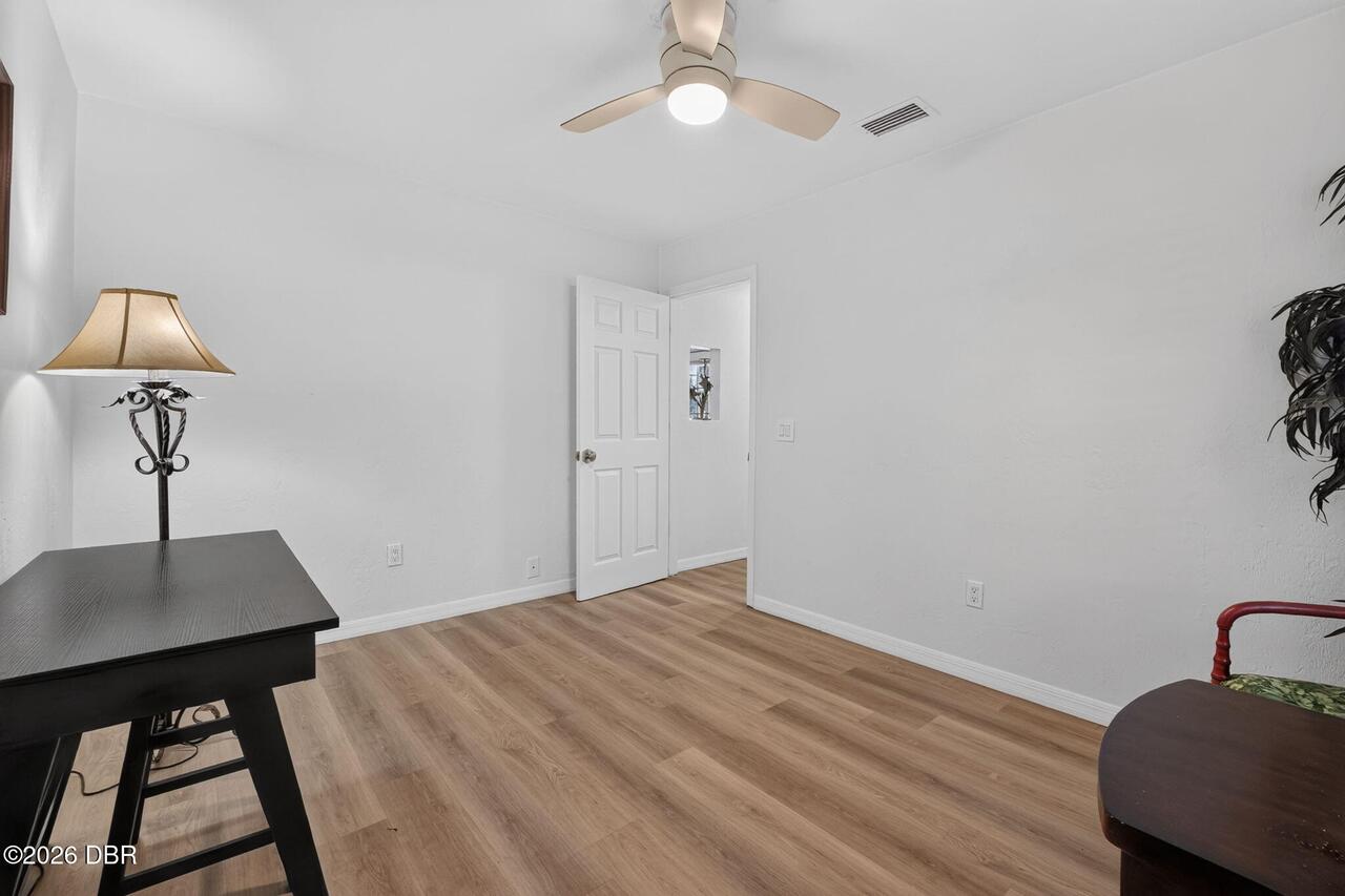 Listing Photo 19