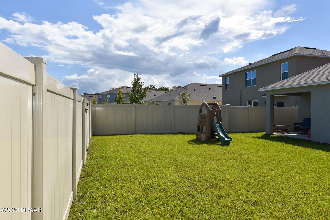 Listing Photo 9