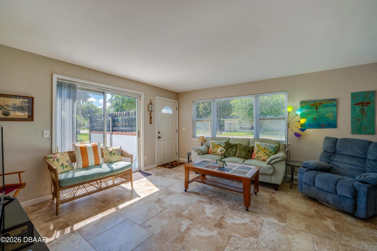 Listing Photo 7