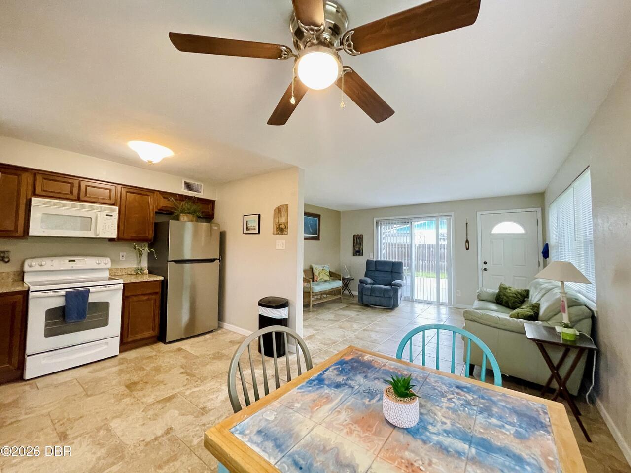 Listing Photo 9