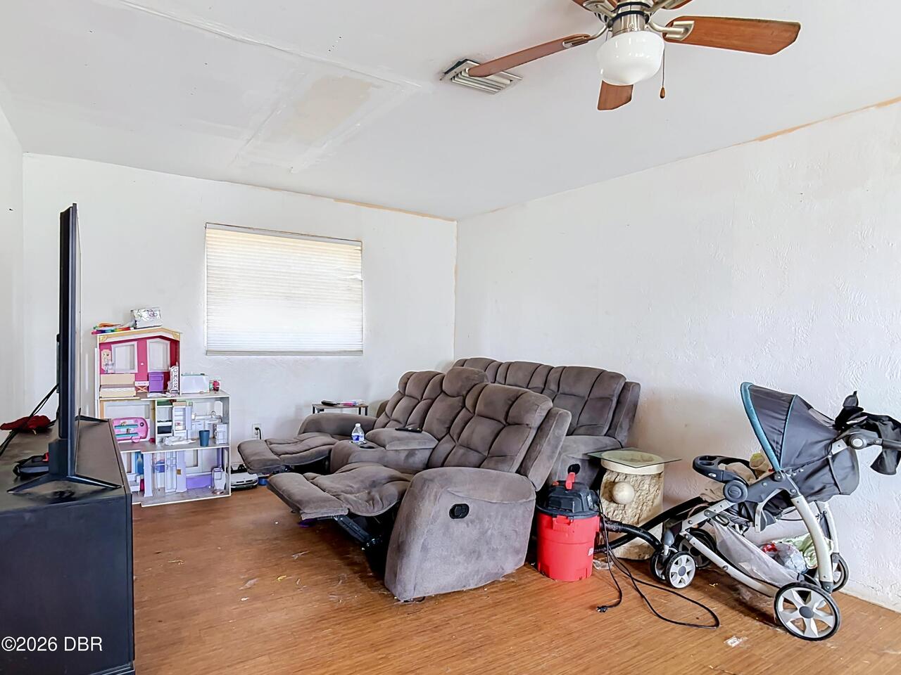 Listing Photo 9